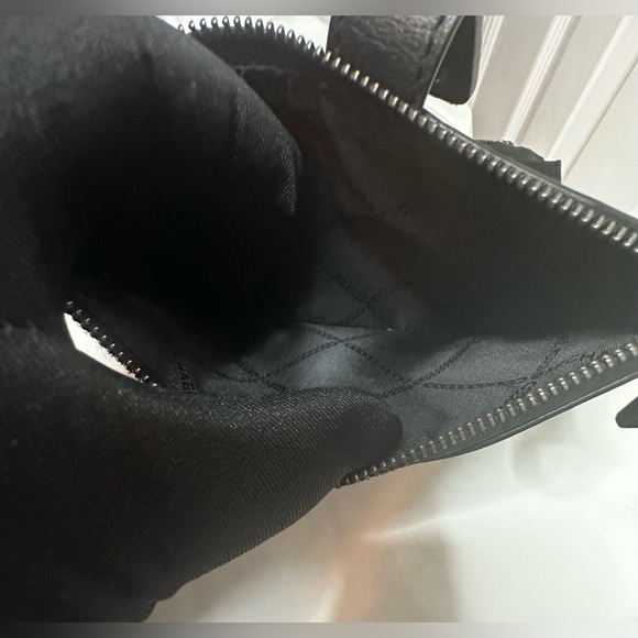 EUC Michael Kors Jet Set Double Zip Wristlet - Picture 11 of 17